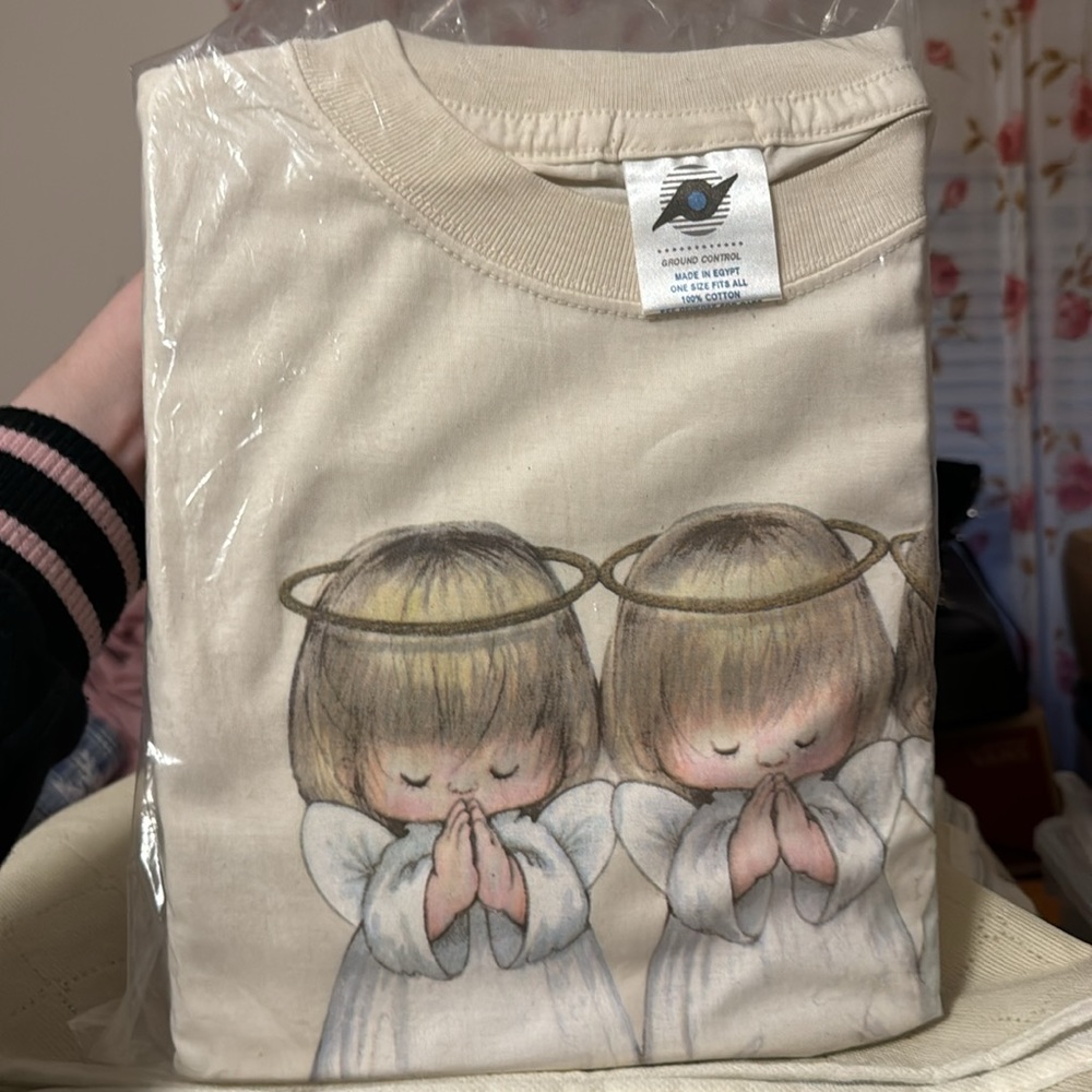 Three Praying Angels T-shirt